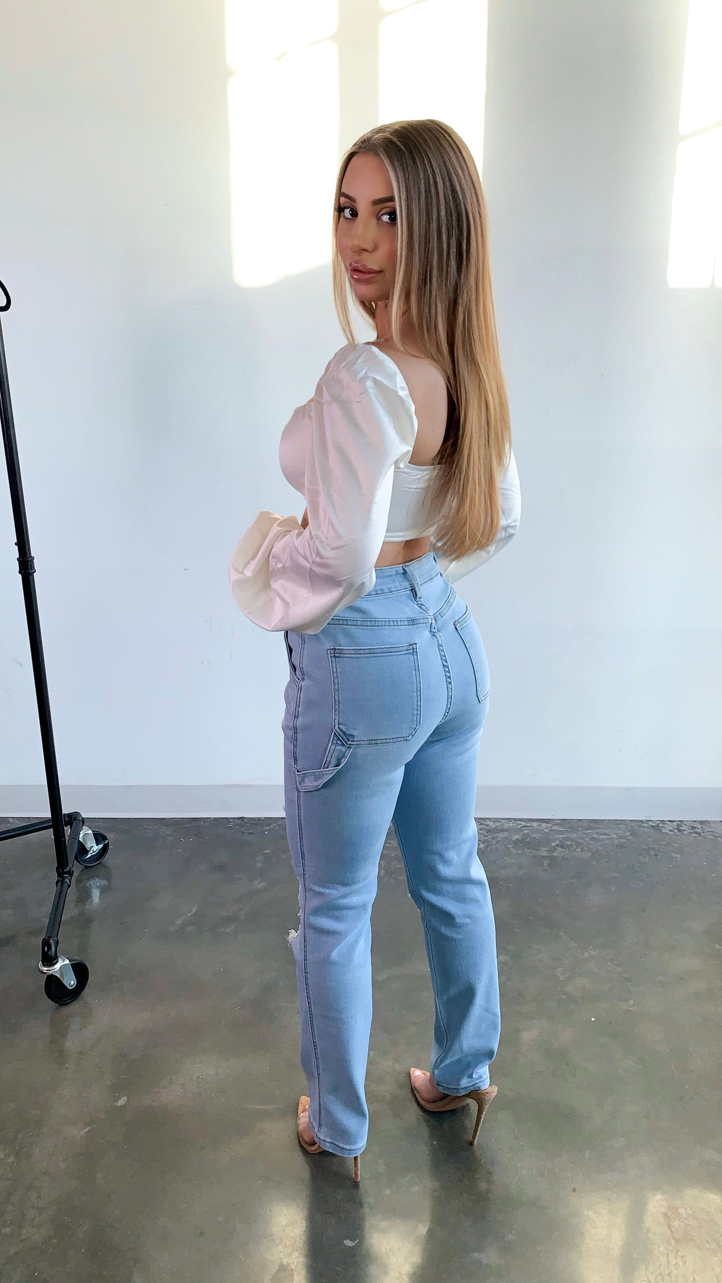 Dimitri High Rise Jeans - Light Wash