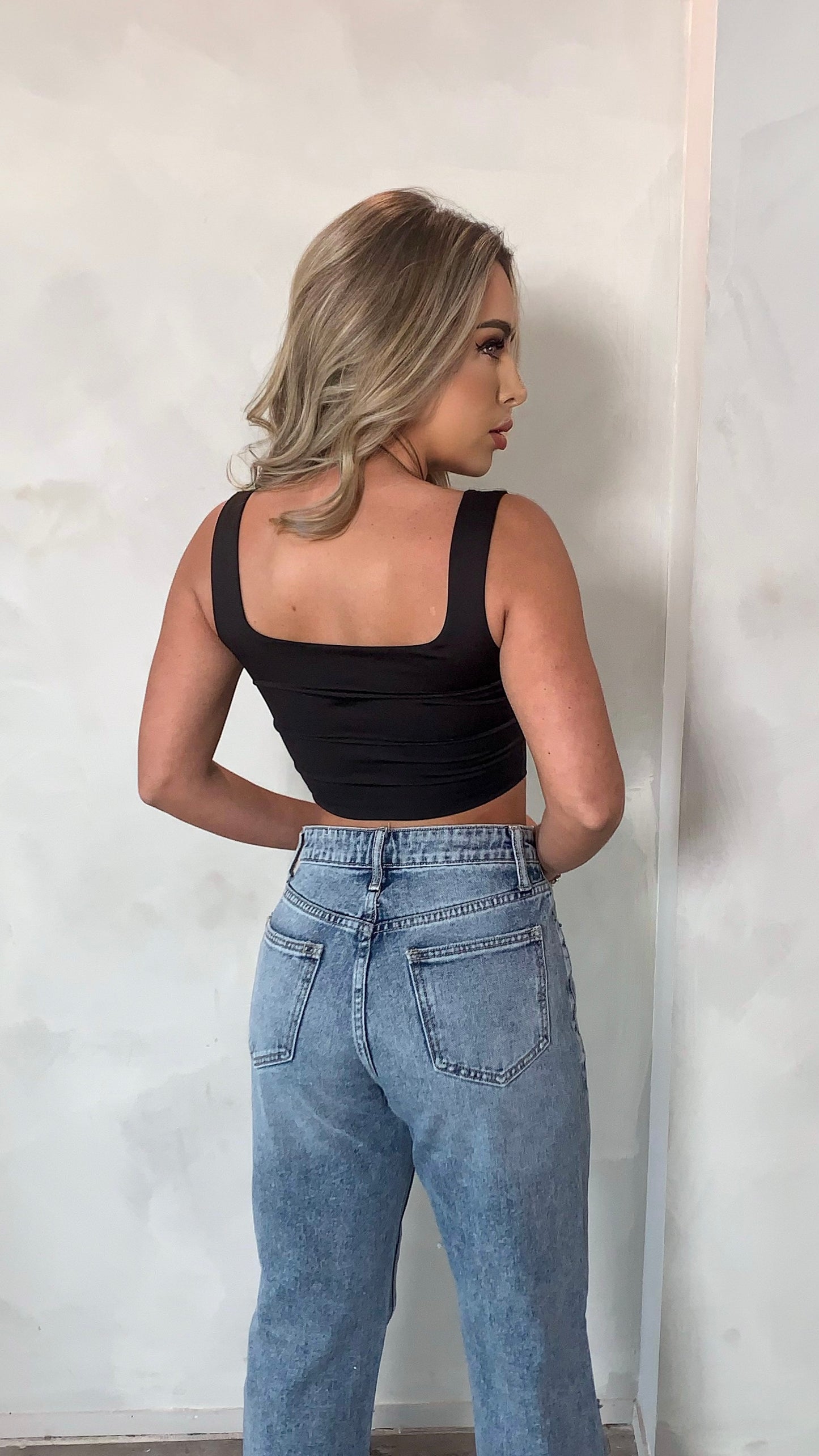 Mia Tank Crop Top - Black