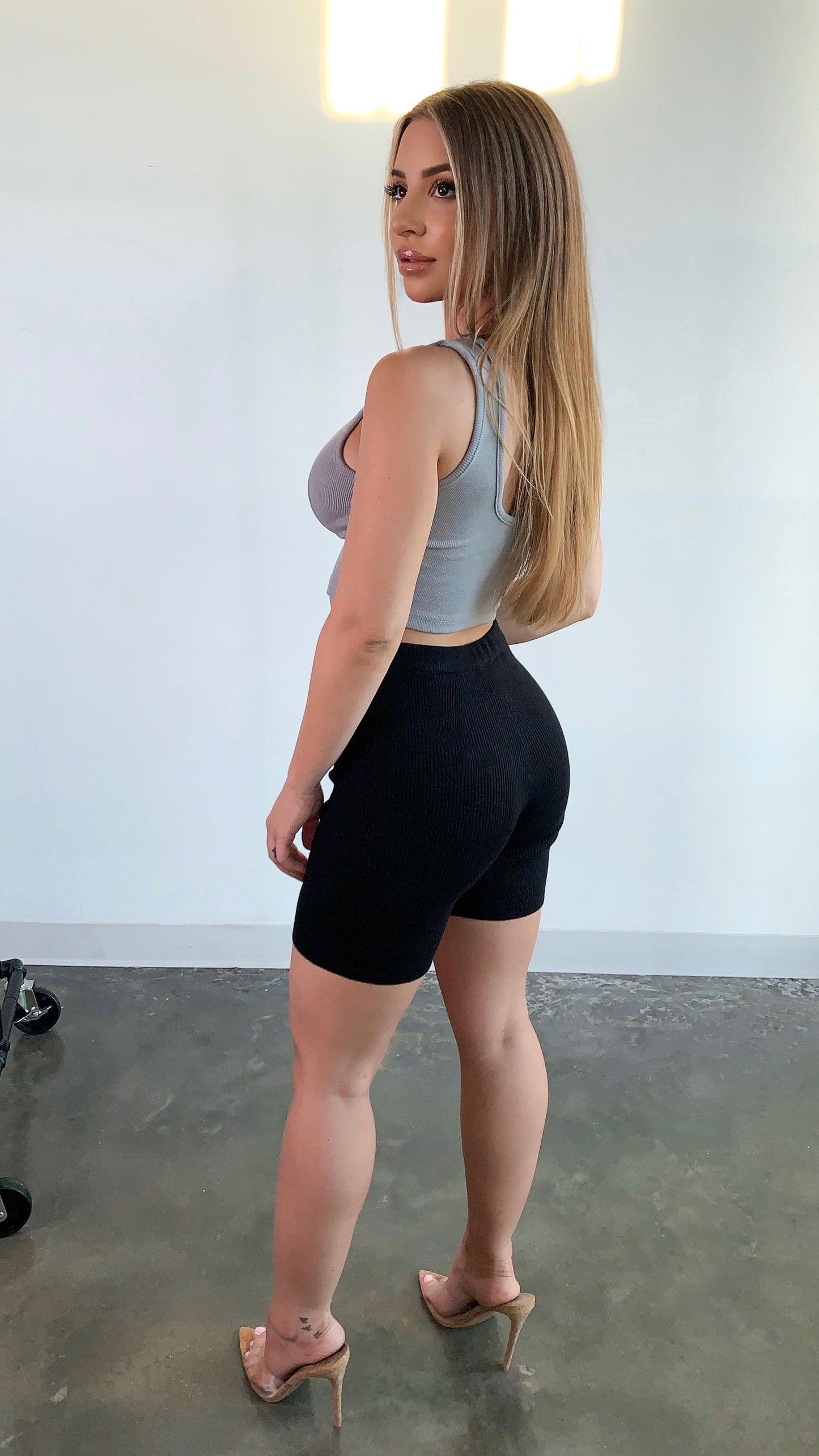 Milan Wave Ribbed Tank Top - Grey